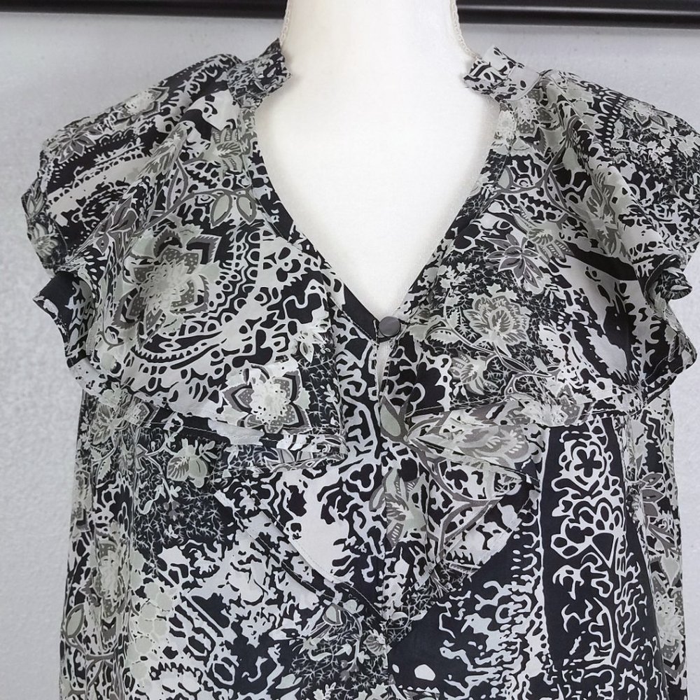 Banana Republic Women's Silk Ruffle Neck Camo Blouse Tank Top Shell - Picture 4 of 8